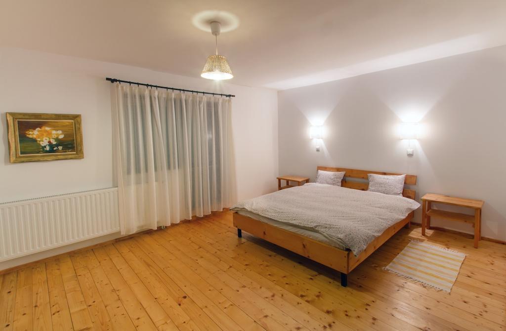 Casa Georgescu Otel Rîşnov Oda fotoğraf